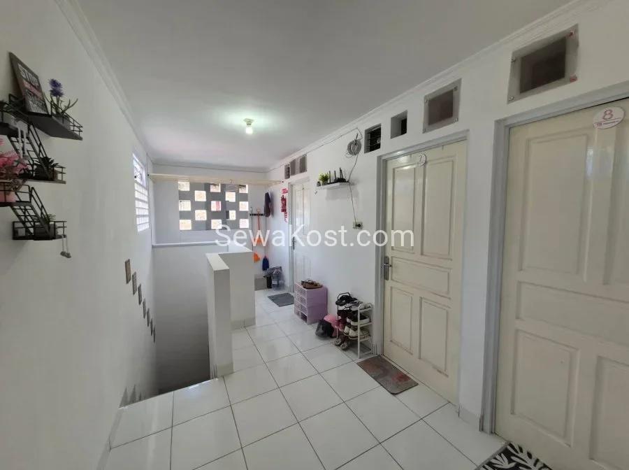 Foto 4 Tomang 11-Kost Putri Dekat Trisakti,Untar & Central Park