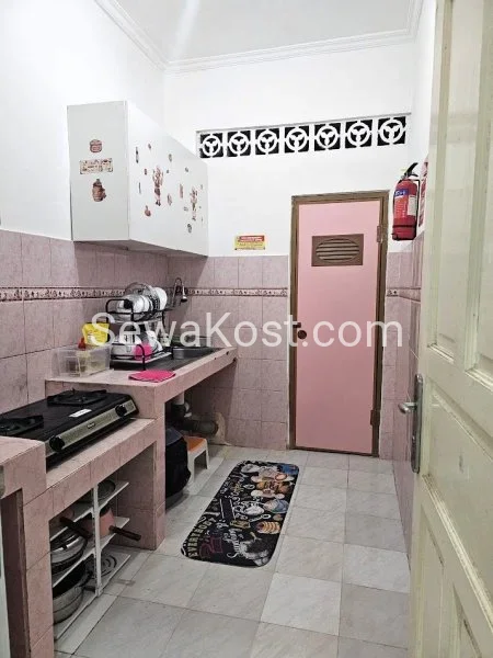 Foto 17 Tomang 11-Kost Putri Dekat Trisakti,Untar & Central Park