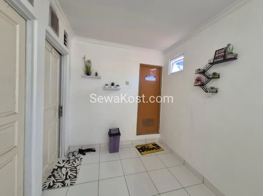 Foto 5 Tomang 11-Kost Putri Dekat Trisakti,Untar & Central Park