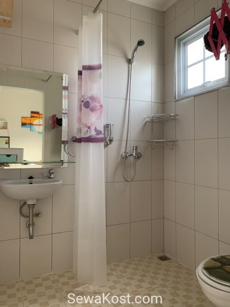 Foto 8 Kost Premium Alesha House BSD – Ada Water Heater,