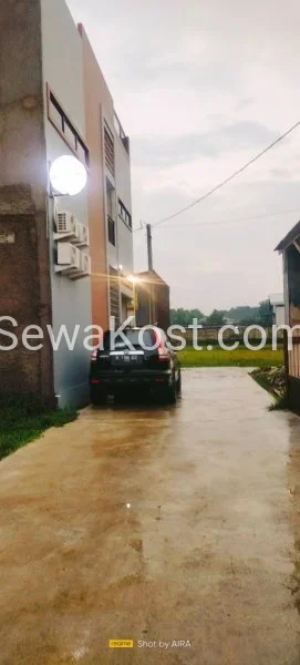 Foto 14 d'Loft kost Exclusive Putri KIIC SURYACIPTA KIM GA