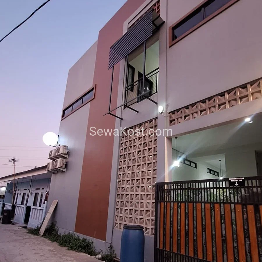 Foto 15 d'Loft kost Exclusive Putri KIIC SURYACIPTA KIM GA