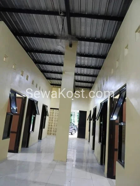 Foto 3 Blessed House Kost di Bendanduwur, Gajahmungkur, Semarang