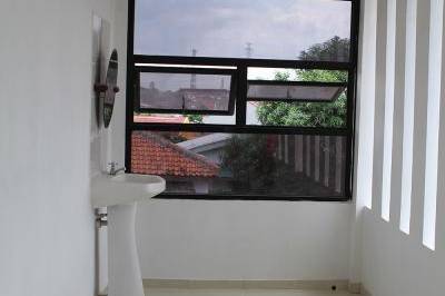 Foto 20 KOST29 KLENDER JAKARTA TIMUR PARKIR MOBIL LUAS JL