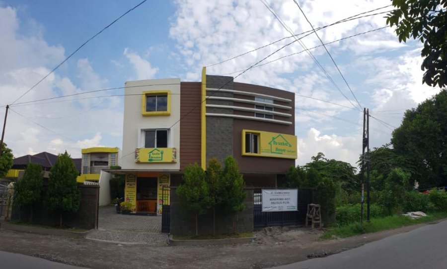 Foto utama Az-Zahra House Rumah Kost Putri di Medan