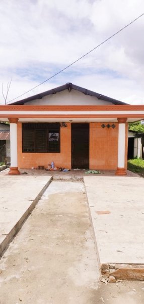 Foto 3 Rumah/bangunan murah Sidikalang Stadiun Baru