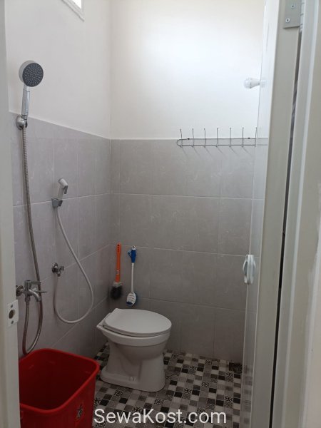 Foto 18 Kost Putri Alhizam di Malang