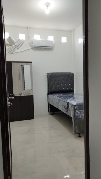 Foto Kost Chinese Wanita